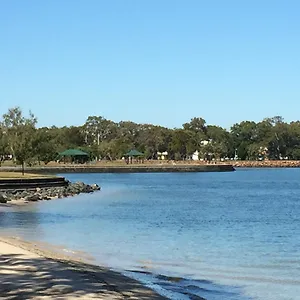 https://bribie-island-waterways-motel-bribie-island.queenslandhotels.net